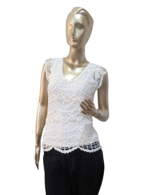 Delicate Sleeveless White Crochet Top with Floral Patterns - Image 2