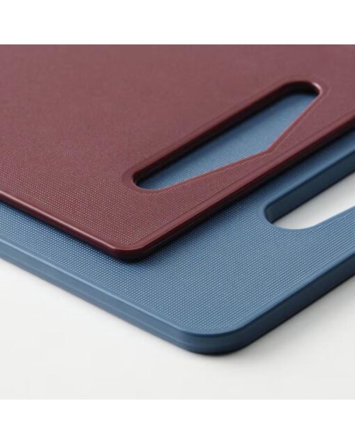IKEA BERGTUNGA Chopping Board Set of 2 Dark Blue & Red - Image 3